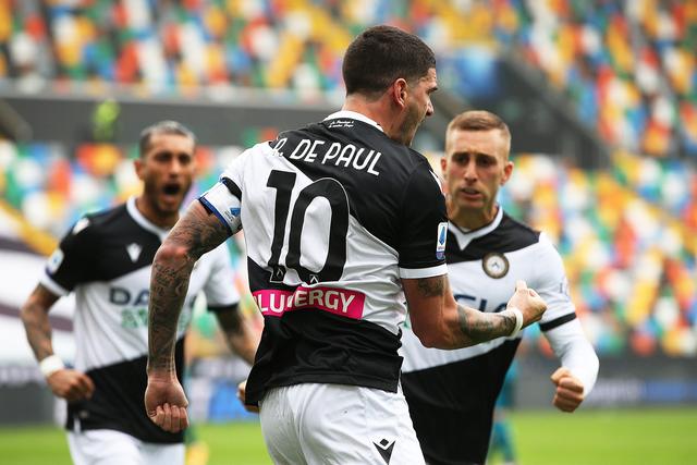 五大联赛本赛季最佳阵容 莱万搭档萨拉赫冲锋陷阵